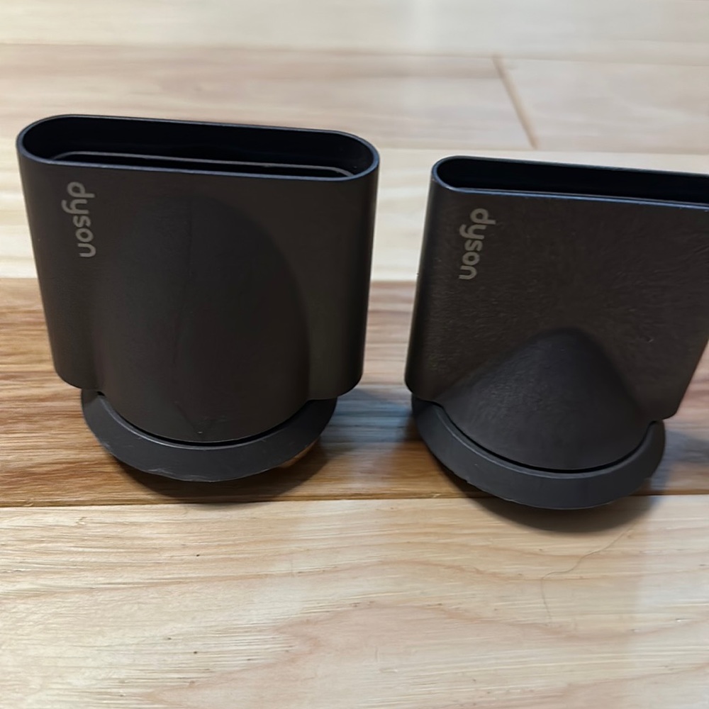 Dyson magnetic attachments for Supersonic hair dryer